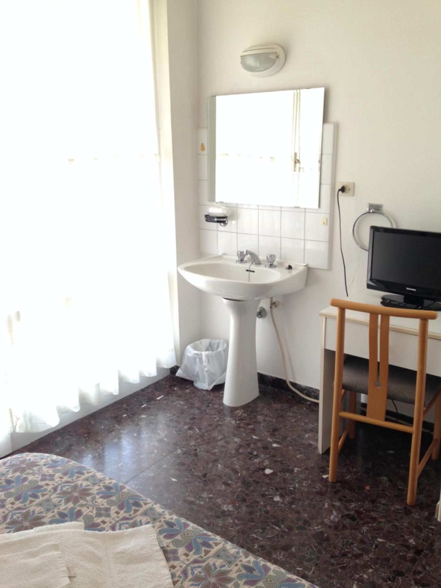 Albergo La Neigra Sestri Levante Bagian luar foto