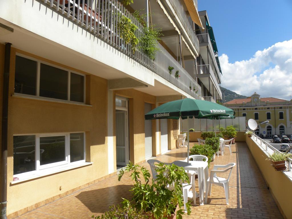 Albergo La Neigra Sestri Levante Bagian luar foto