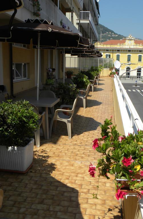Albergo La Neigra Sestri Levante Bagian luar foto